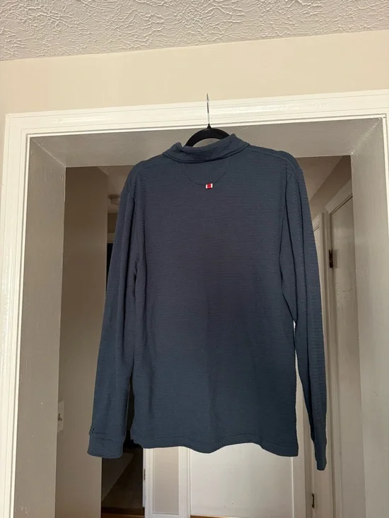 Tracksmith Fells Rugby - Picture 2 of 4